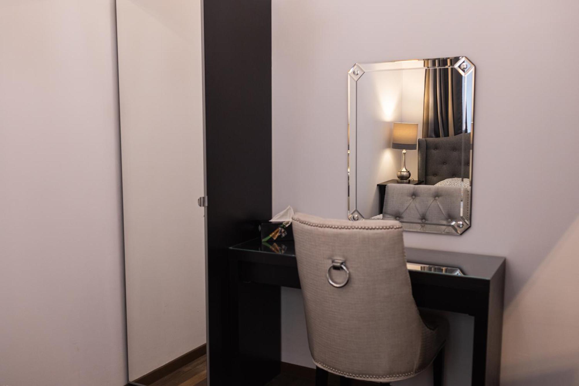 Lux Apartmenty - Old City クラクフ エクステリア 写真